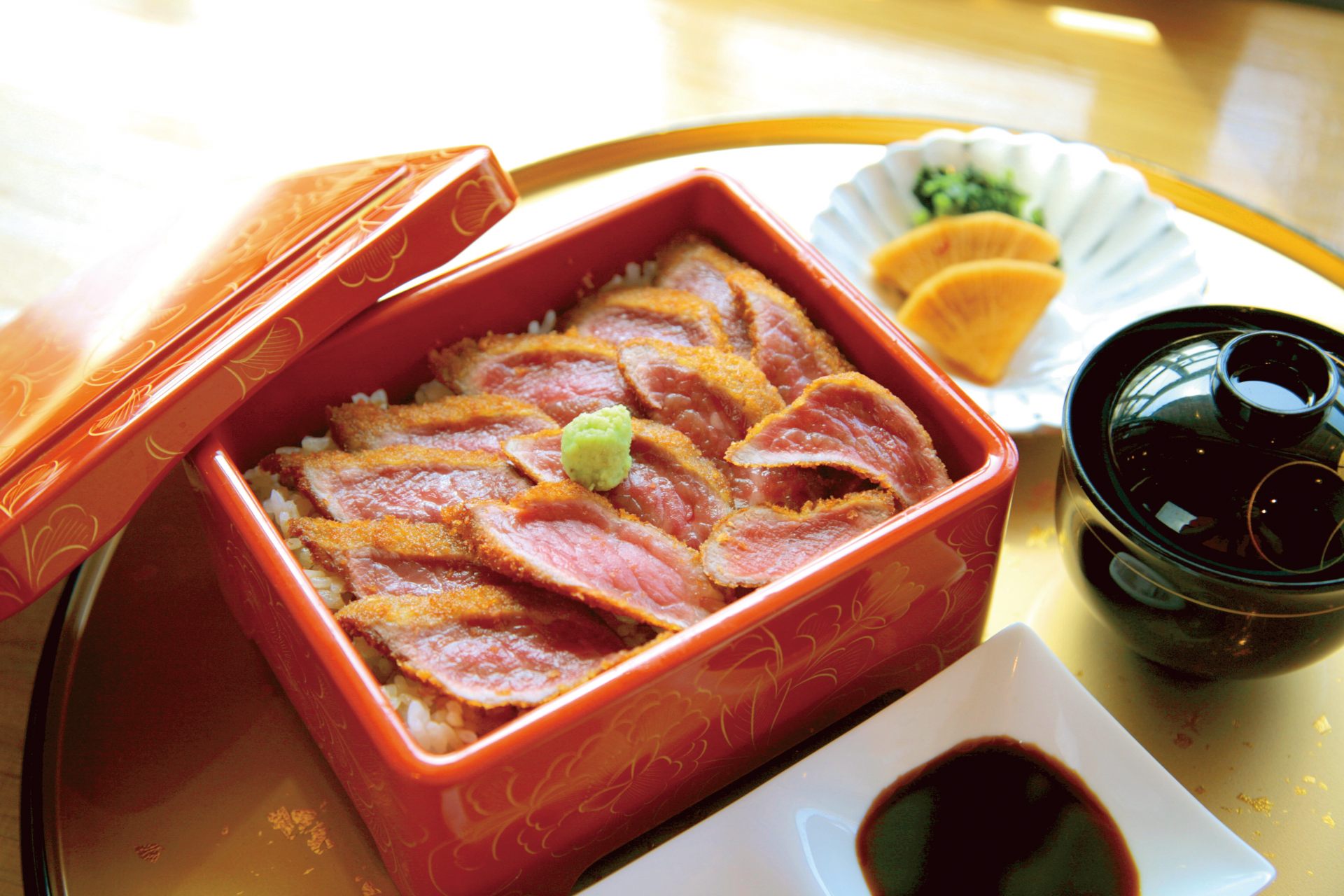 あか牛の牛カツ重